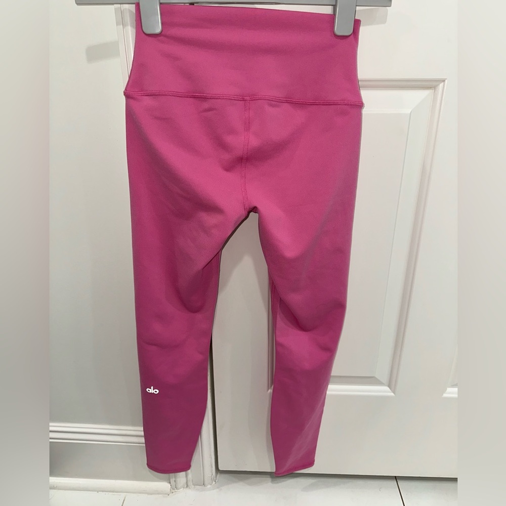 Alo Yoga 7/8 High Waist Airlift Leggings - Paradise Pink 🩷 - Picture 2 of 3